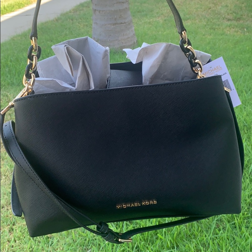 Michael Khors brand new with tags Sofia bag in blk